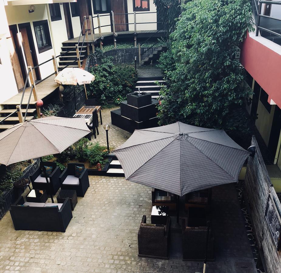 Détente Hôtel Abidjan Exterior foto